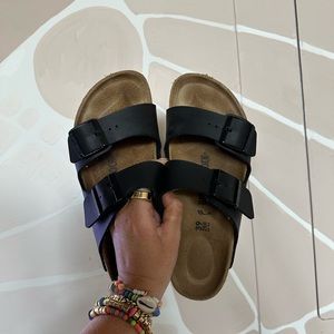 Like new oiled leather birkenstock sandals!